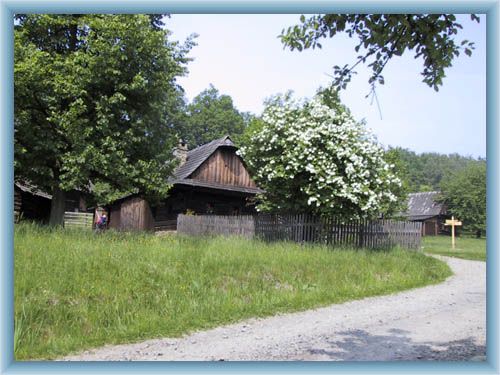 Museum in der Natur Ro�nov pod Radho�t�m