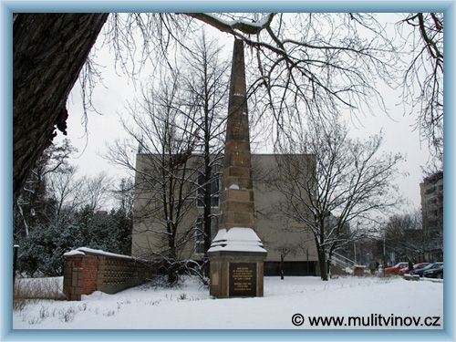 Litv�nov - Obelisk