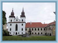 Basilika in T�eb��