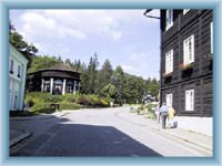 Musikhalle in Karlova Stud�nka