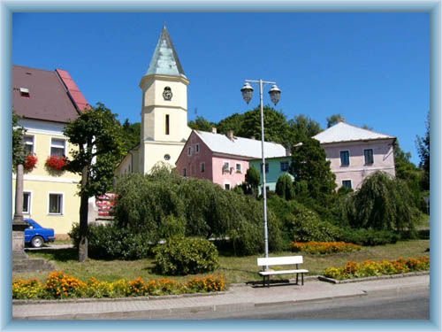 Stadtplatz in L�zn� Kyn�vart