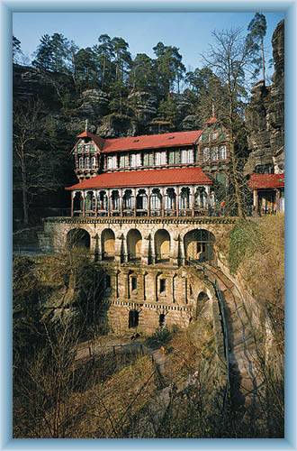 Sokol� Hn�zdo