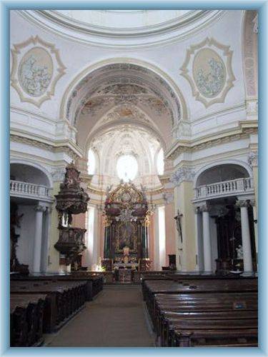 Interieur der Kirche in Jablonn�