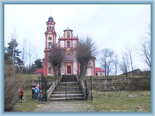 Kirche in Ma�enice