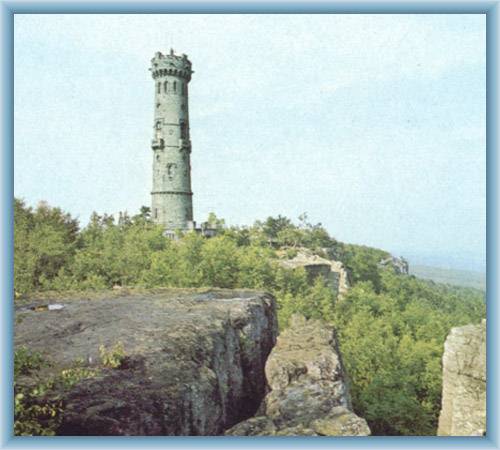 Aussichtsturm auf dem Berg D���nsk� Sn�n�k