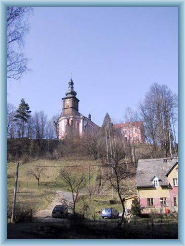 Kirche in Srbsk� Kamenice