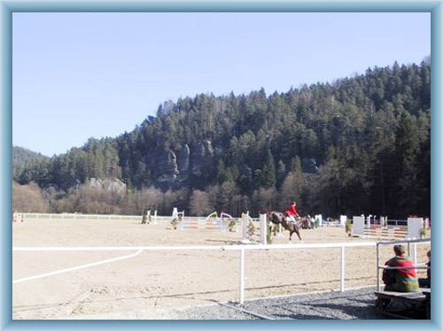 Reitschule in V�emily