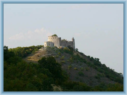 Burgruine D�v�� hrad
