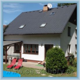 H�tte unter der Burg Vald�tejn