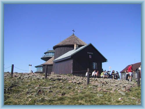 Poststelle und die Kapelle Sankt Vav�inec - Sn�ka