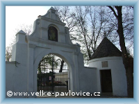 Velké Pavlovice - Friedhofstor