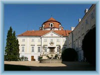 Schloss Vranov nad Dyjí - Hofplatz