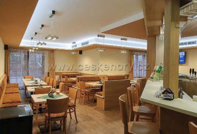 Appartements und Restaurant Řezáč ****