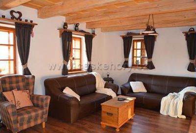 Hütte V údolí