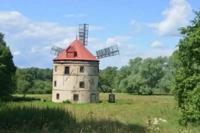 Glamping Jedlová mit Outdoor-Wellness