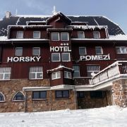 Berghotel Pomezí