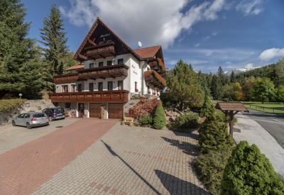 Hotel Kristýna und Hotel Martin