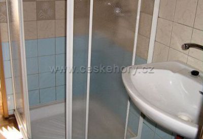 Bílý Potok pod Smrkem 264 und Hütte 1002