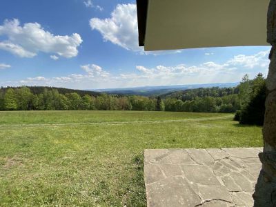 Hütte unter dem Berg Černá hora