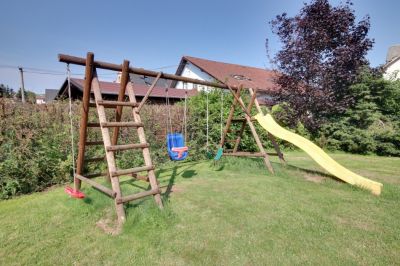 Biofarm Pod Hájkem - Areal mit Hütte und Pension