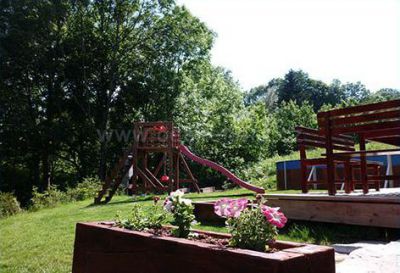 Holzhütte mit Schwimmbad und Sauna