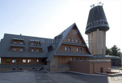 Kramářova chata auf dem Berg Suchý vrch