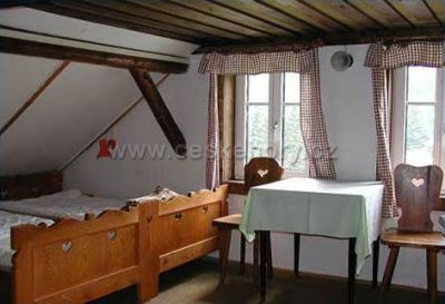 Modrodolská und Pastouška