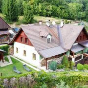 Hütte mit finnische Sauna und Bierstube