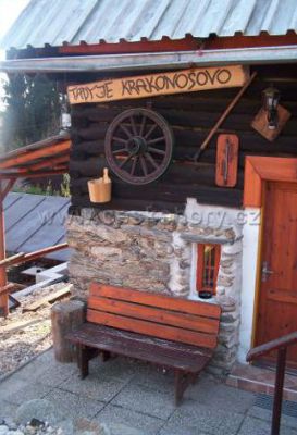 Hütte mit finnische Sauna und Bierstube