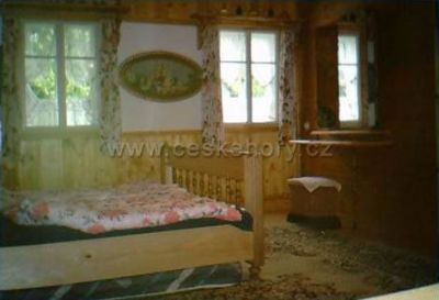 Teil der Holzhütte Harrachov