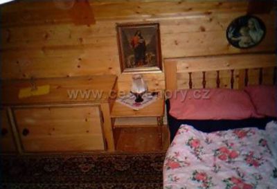 Teil der Holzhütte Harrachov