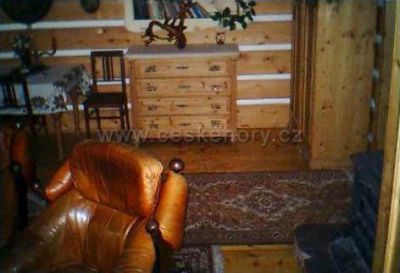 Teil der Holzhütte Harrachov