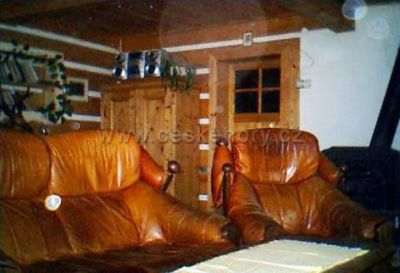 Teil der Holzhütte Harrachov