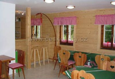 Hütte Na Waldheimu