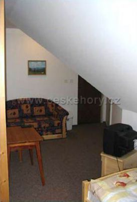 Hütte Na Waldheimu
