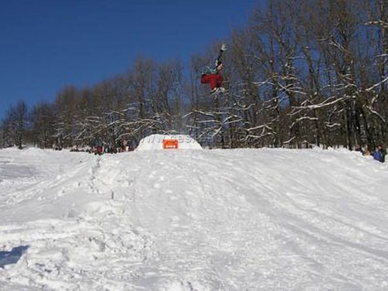 Skizentrum und Snowpark Luž