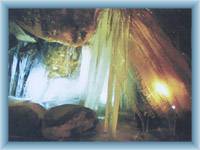Höhle in Felsen Teplické skály
