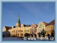 Mělník - Stadtplatz und Rathaus