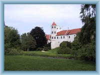 Schloss in Telč aus Park